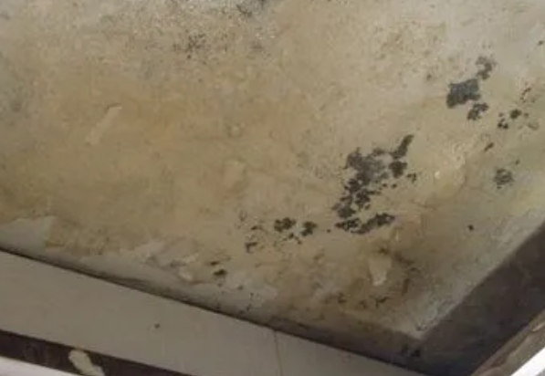 涞水县阳台漏水维修公司分享下涞水县卫生间渗水维修需要注意哪些问题。